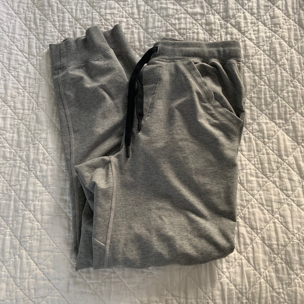 lululemon men’s joggers